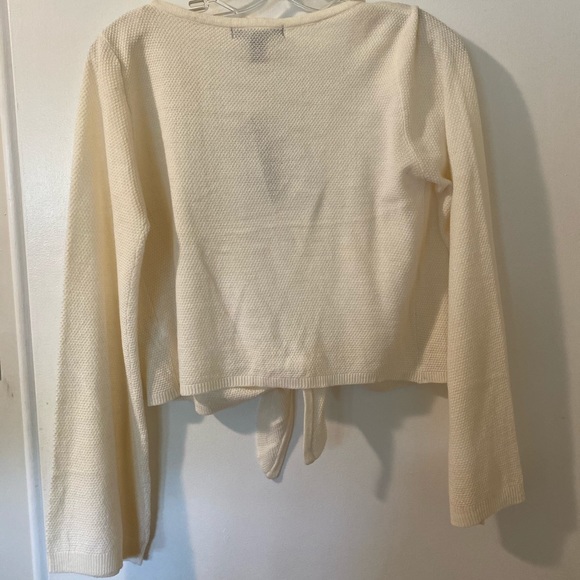 Revamped Cropped Knit Sweater - Picture 5 of 5